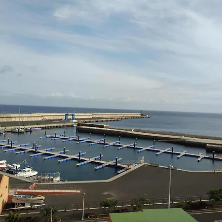 Con Terraza Privada E Increibles Vistas Al Mar Apart-hotel *